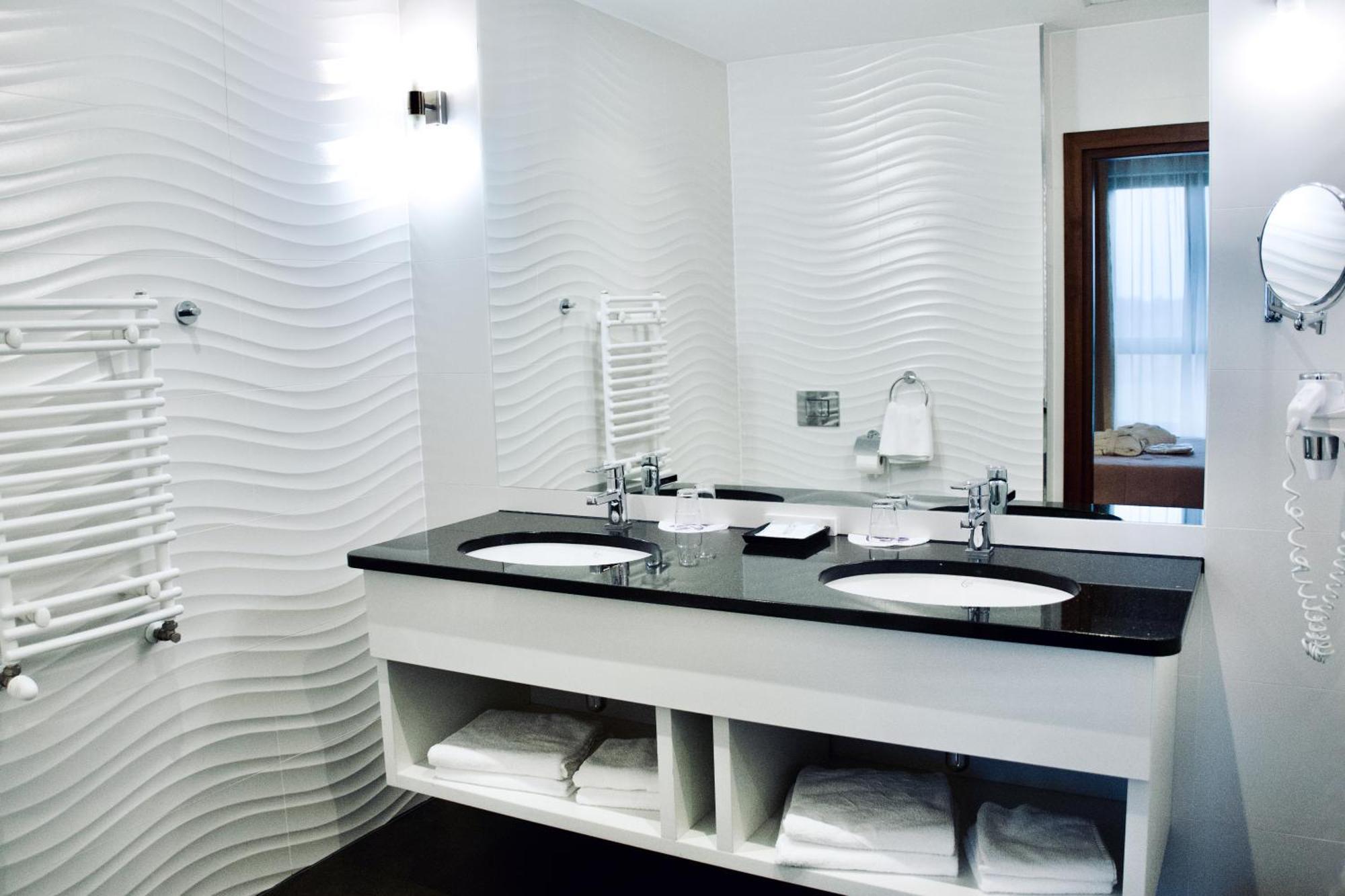 Hotel Szafran Челядзь Екстер'єр фото