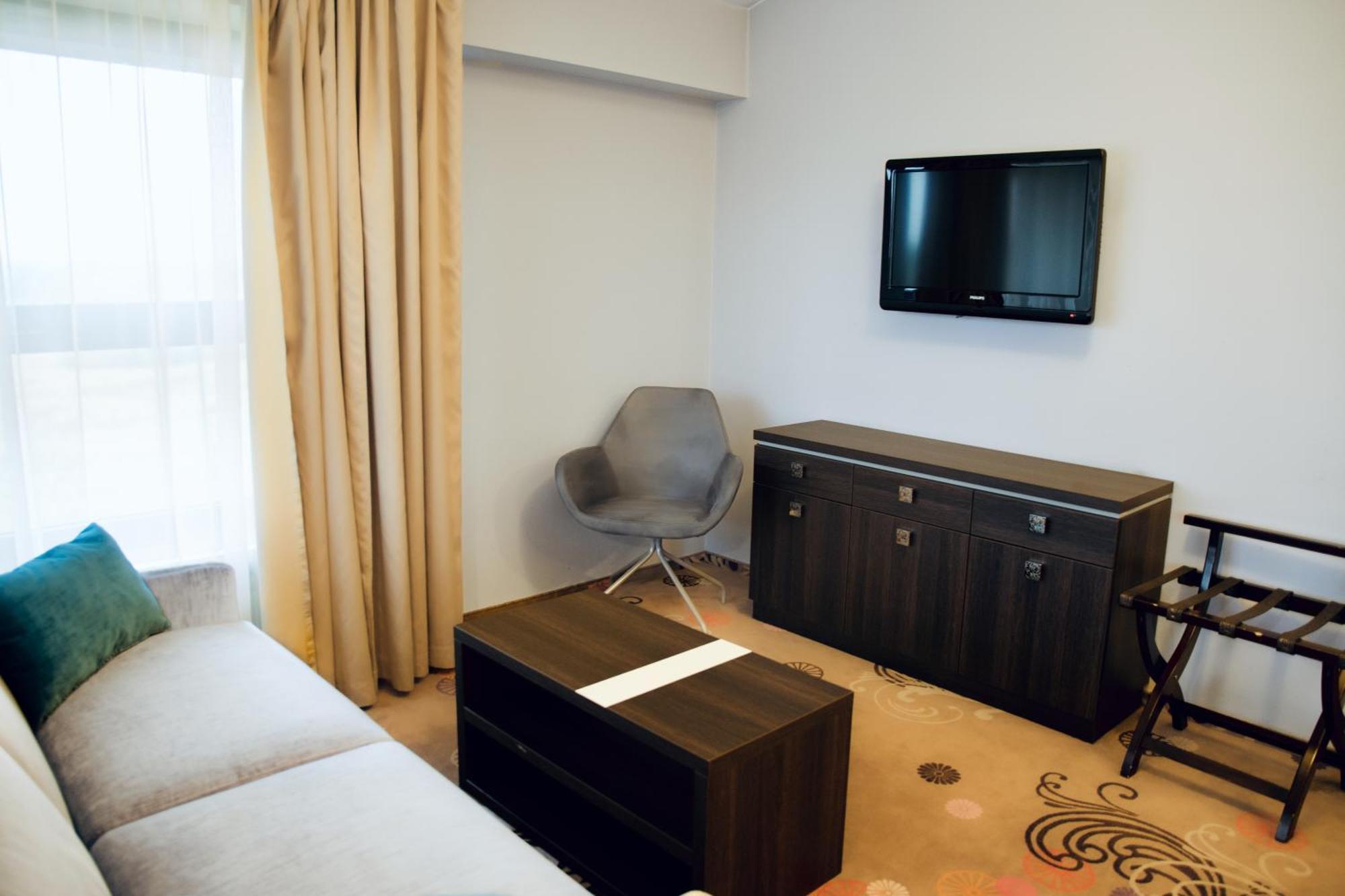 Hotel Szafran Челядзь Екстер'єр фото