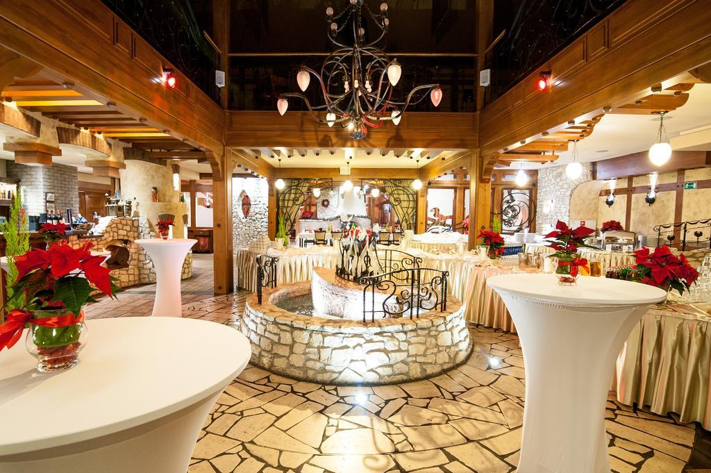 Hotel Szafran Челядзь Екстер'єр фото